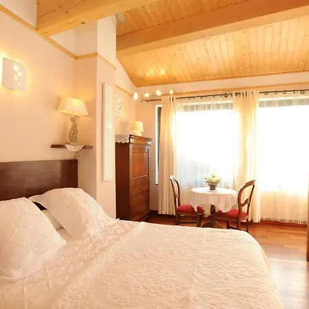 Pavillon De Diane Holiday home *