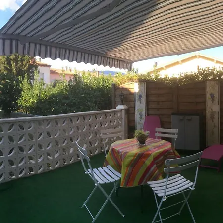 Pavillon De Diane
