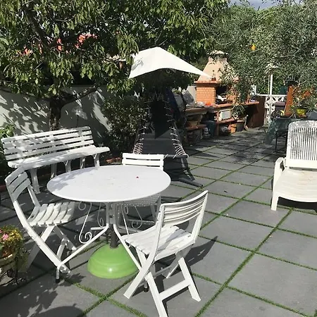 Pavillon De Diane Hébergement de vacances Prades (Pyrenees-Orientales)